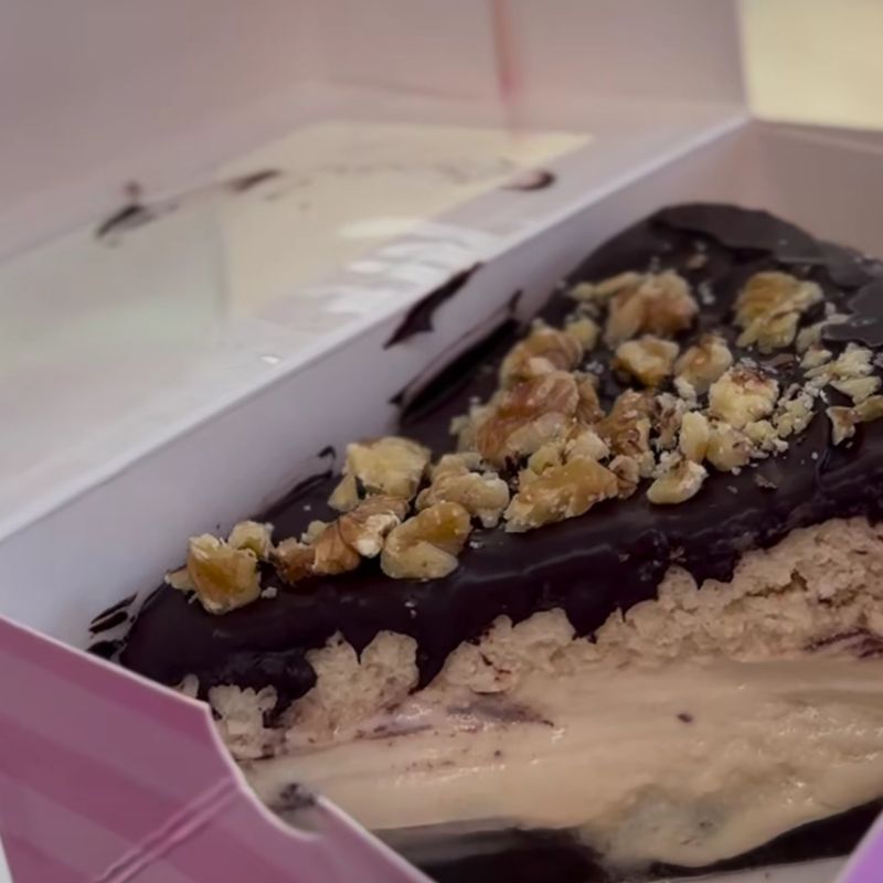 Brownie,Cheesecake Kinder Topping Chocolate Belga y Nueces 